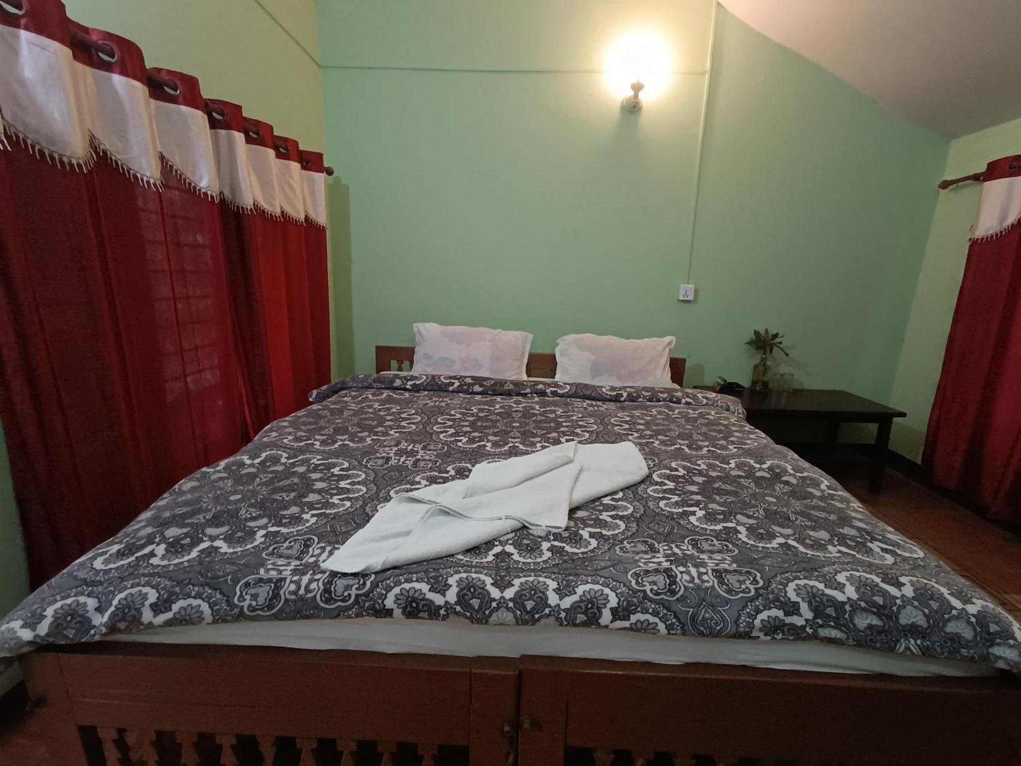 Hotel Crocodile Safari Camp à Chitwan Chambre photo